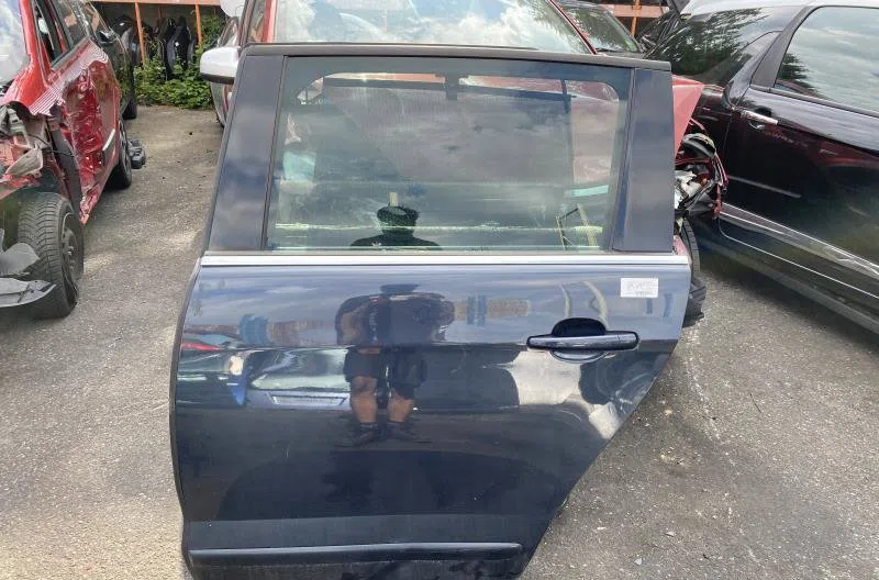 Porte arrière gauche Peugeot 5008 (0U_, 0E_) 2.0 hdi 136 - bluehdi 136 (2012-2017) occasion