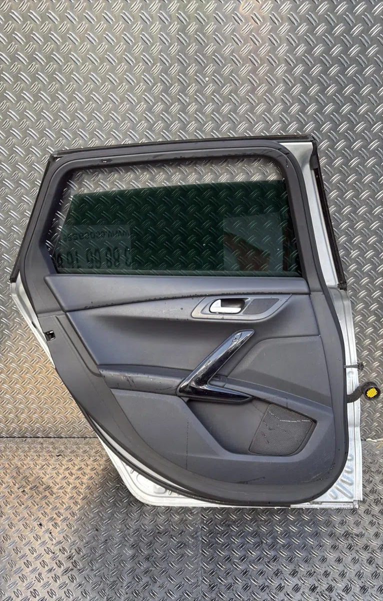Porte arrière gauche Peugeot 508 SW I (8E_) 2.2 hdi (2010-2018) occasion