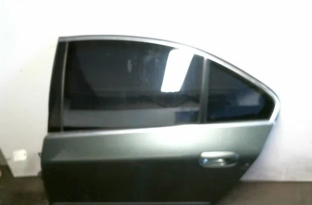 Porte arrière gauche Peugeot 607 (9D, 9U) 2.2 hdi (2000-2006) occasion