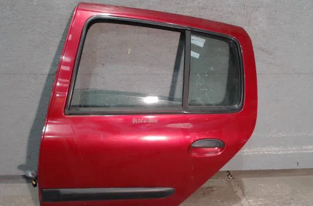Porte arrière gauche RENAULT CLIO 2  CLIO 2 PHASE 2 occasion