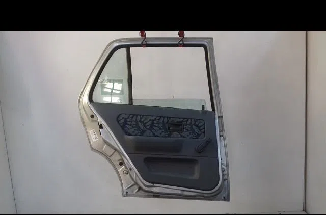 Porte arrière gauche Renault CLIO I (B-C57_, 5-357_) 1.2 (b-c-s577) (1996-1996) occasion