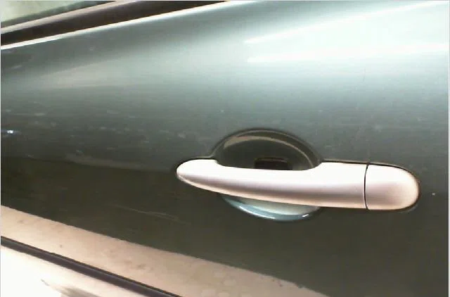 Porte arrière gauche RENAULT CLIO III  1.2i 16v 75ch occasion