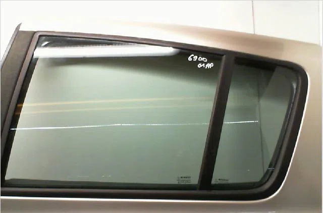 Porte arrière gauche RENAULT CLIO III  1.5 DCI 105ch occasion