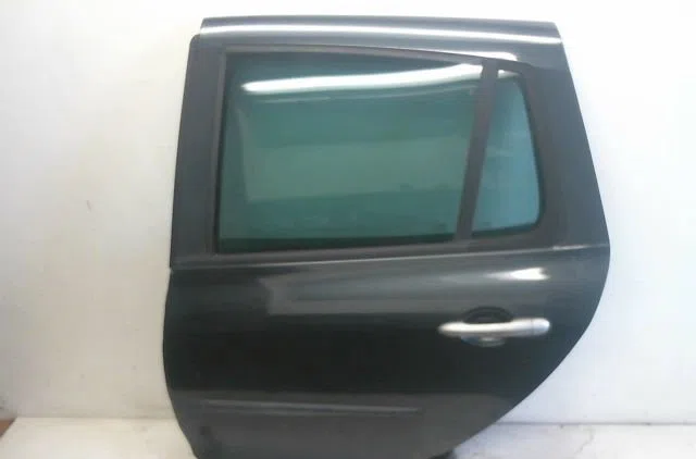 Porte arrière gauche Renault CLIO III Grandtour (KR0-1_) 1.5 dci (kr0f) (2007-2012) 5 portes occasion