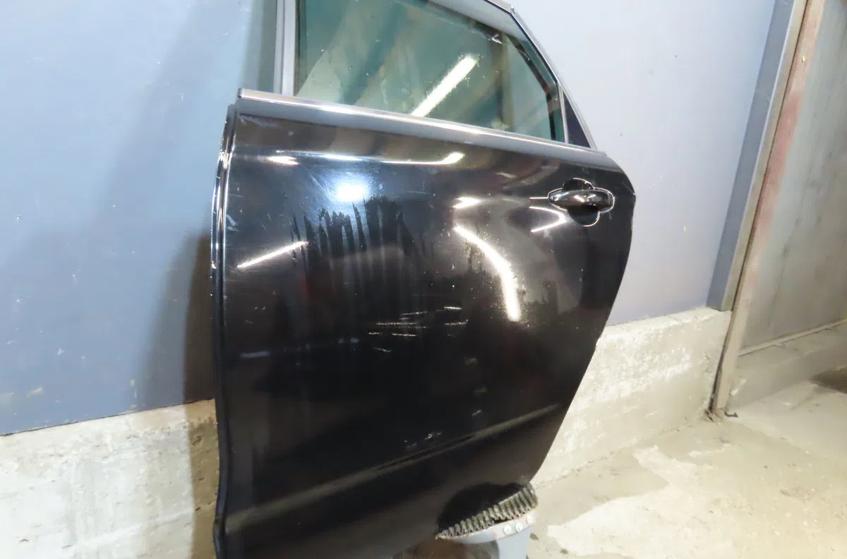 Porte arrière gauche Renault CLIO IV (BH_) 0.9 tce 75 (bhnp) (2018) occasion