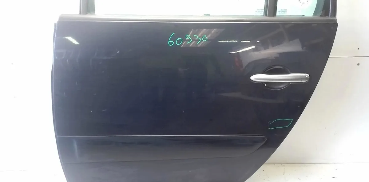 Porte arrière gauche Renault ESPACE IV (JK0-1_) 3.5 v6 (jk00, jk0f, jk0p, jk0s, jk0w) (2002) occasion