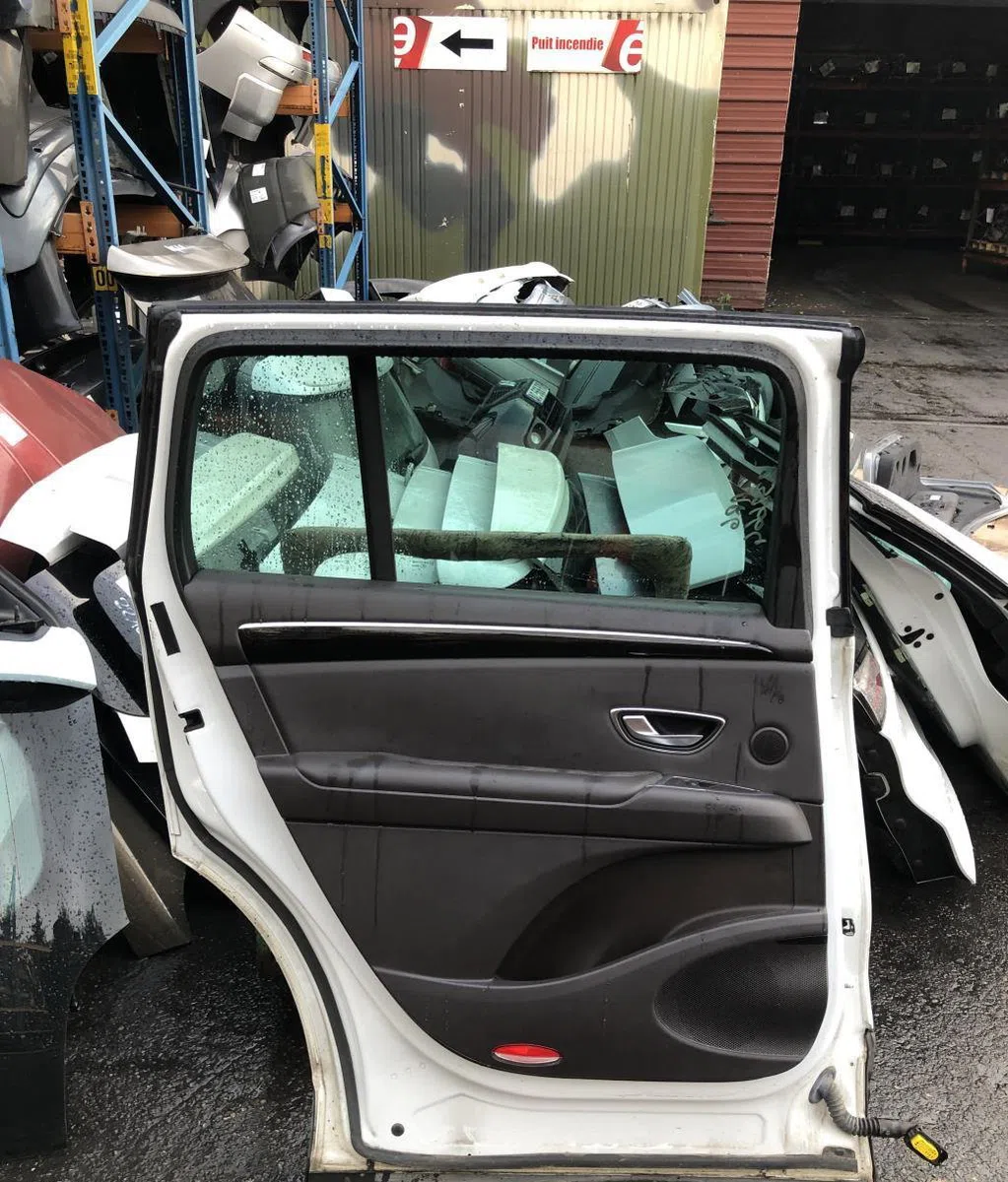Porte arrière gauche Renault ESPACE V (JR_) 1.6 dci 160 (2015) occasion
