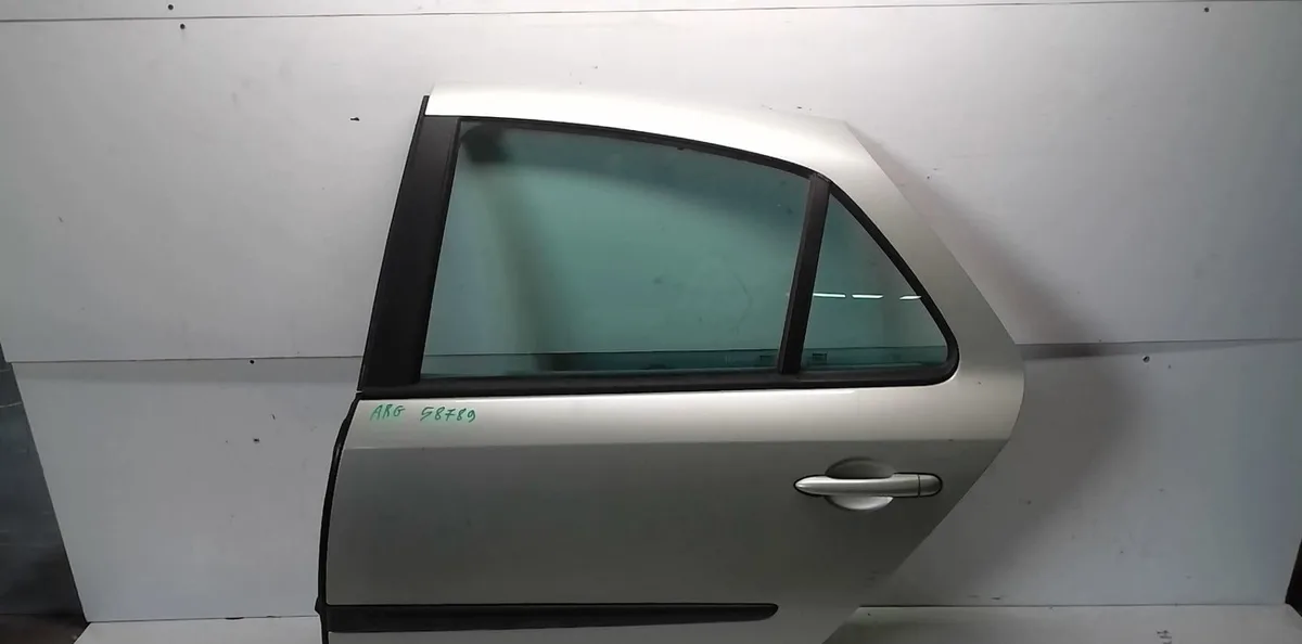 Porte arrière gauche Renault LAGUNA II (BG0-1_) 1.9 dci (bg08, bg0g) (2001-2007) occasion