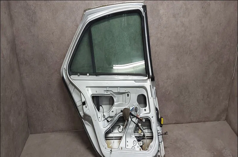 Porte arrière gauche Renault LAGUNA II (BG0-1_) 1.9 dci (bg1a, bg1v) (2005-2007) occasion