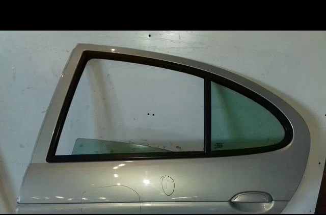 Porte arrière gauche Renault MEGANE I (BA0-1_) 1.6 16v (ba04, ba0b, ba11, ba1j, ba16, ba19, ba1k, ba1v,... (1999-2002) o