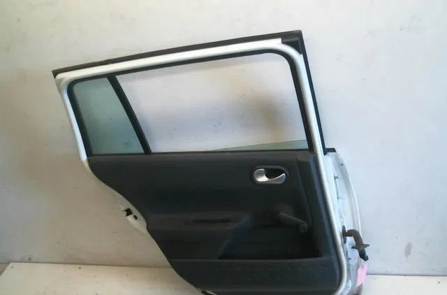 Porte arrière gauche Renault MEGANE II Break (KM0-1_) 1.5 dci (km16, km1e) (2005-2008) occasion