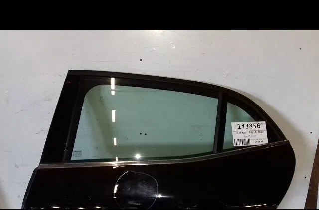 Porte arrière gauche Renault MEGANE IV 3-5 portes (B9A-M-N_) 1.5 blue dci 115 (b9a6) (2018) occasion