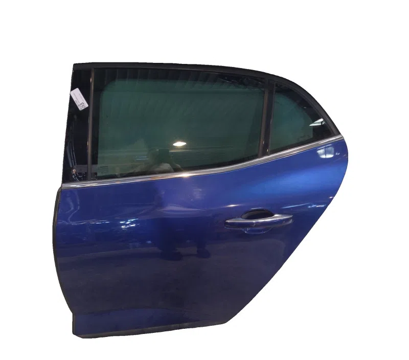 PORTE ARRIERE GAUCHE RENAULT MEGANE IV 821015121R
