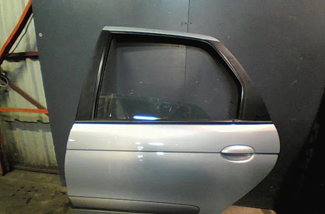 Porte arrière gauche Renault SCÉNIC I Monospace (JA0-1_, FA0_) 1.9 dci (ja05, ja1f) (1999-2003) 5 portes occasion