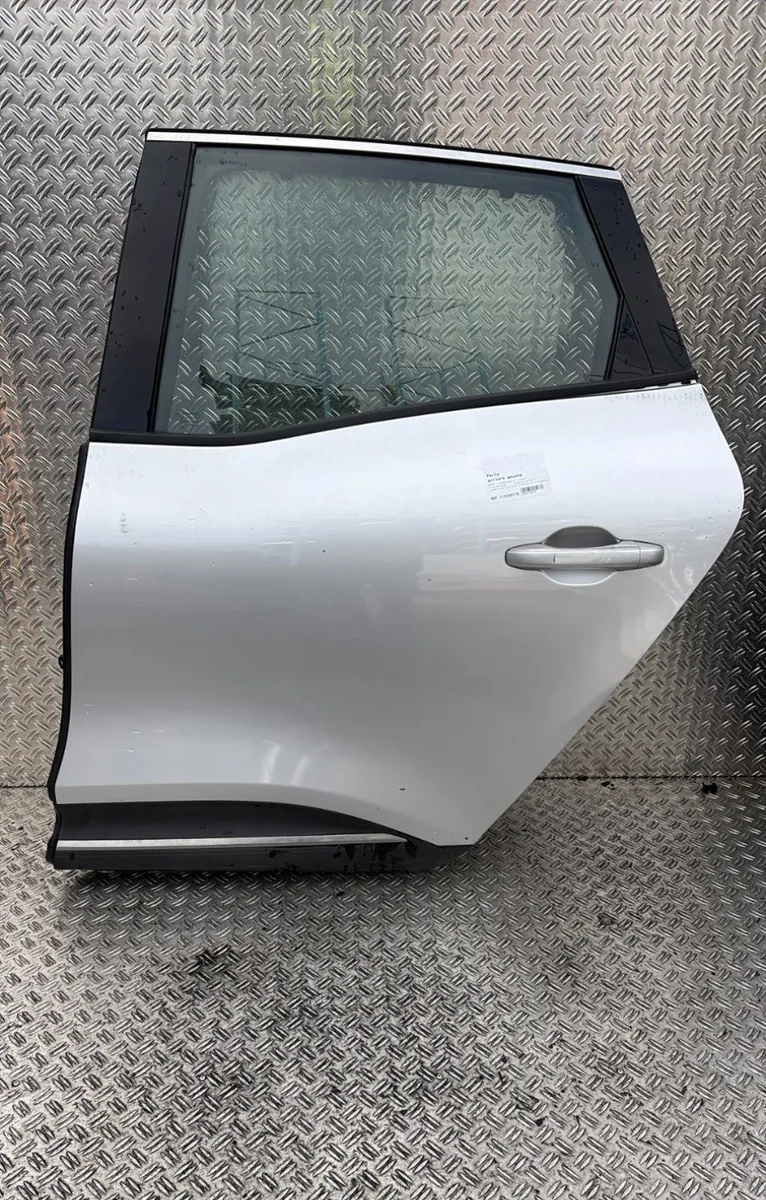 Porte arrière gauche Renault SCÉNIC IV (J9_) 1.5 dci 110 (2016) occasion