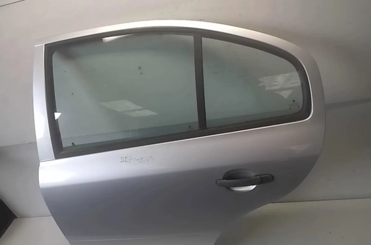 Porte arrière gauche Skoda OCTAVIA I (1U2) 1.9 tdi (1996-2010) occasion