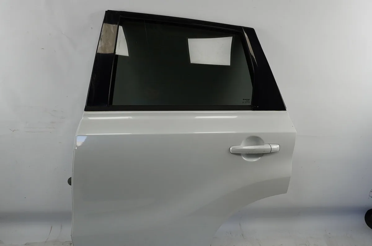Porte arrière gauche Suzuki VITARA (LY) 1.6 allgrip (apk 416) (2015) occasion