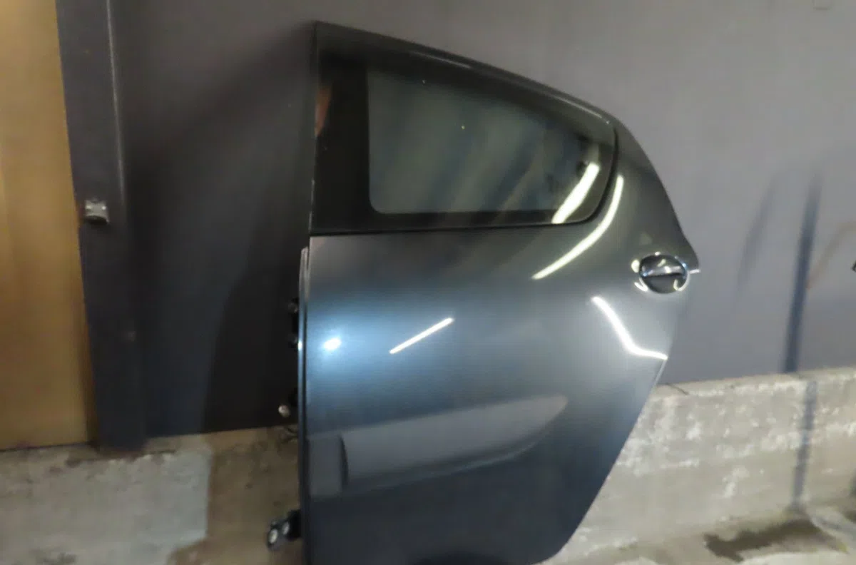Porte arrière gauche TOYOTA AYGO 2009 occasion