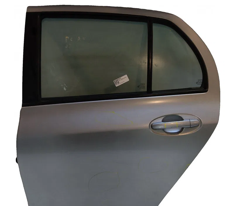 PORTE ARRIERE GAUCHE TOYOTA YARIS 670040D110