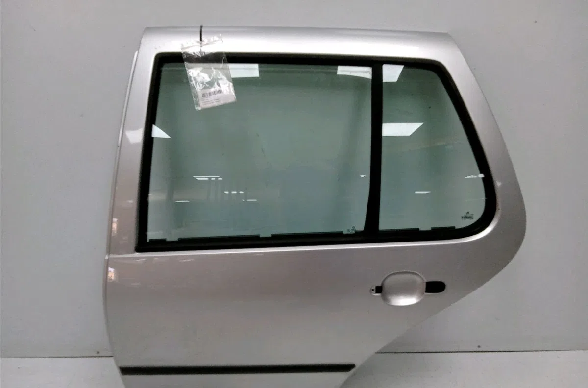 Porte arrière gauche Volkswagen GOLF V (1K1) 1.4 16v (2003-2006) occasion