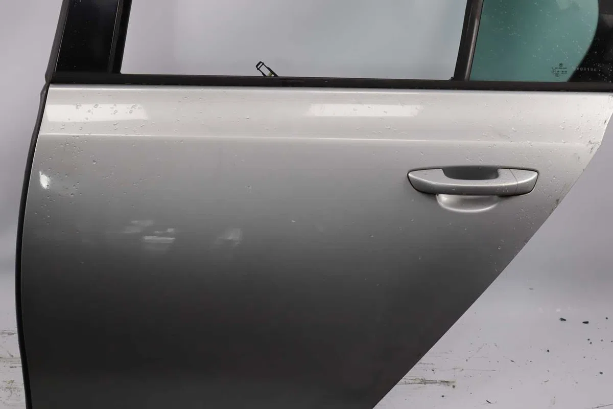 Porte arrière gauche Volkswagen GOLF VI (5K1) 2.0 tdi 4motion (2009-2012) occasion