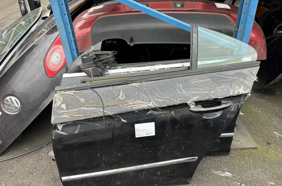 Porte arrière gauche VOLKSWAGEN PASSAT 5 CC COUPE occasion