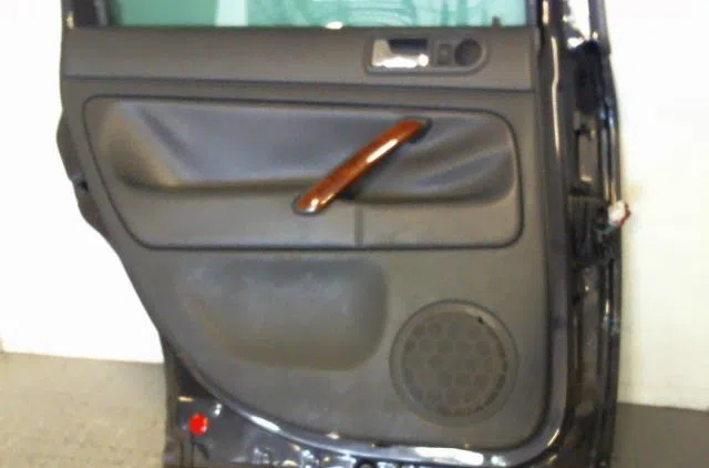 Porte arrière gauche Volkswagen PASSAT B5.5 Variant (3B6) 1.9 tdi 4motion (2000-2005) occasion