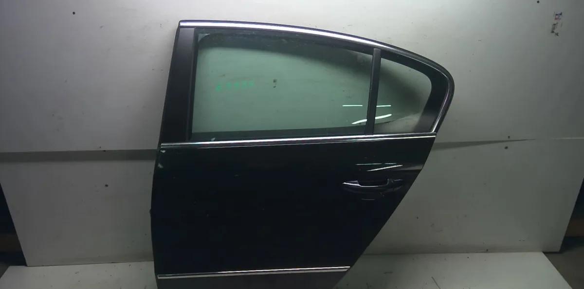 Porte arrière gauche Volkswagen PASSAT B6 (3C2) 1.9 tdi (2005-2010) 4 portes occasion