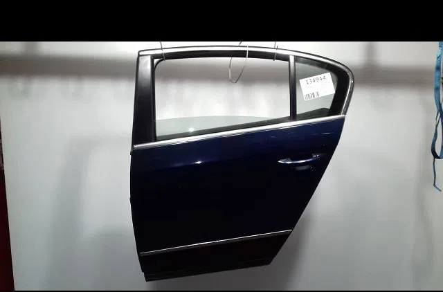 Porte arrière gauche Volkswagen PASSAT B6 (3C2) 2.0 tdi 16v 4motion (2005-2010) occasion