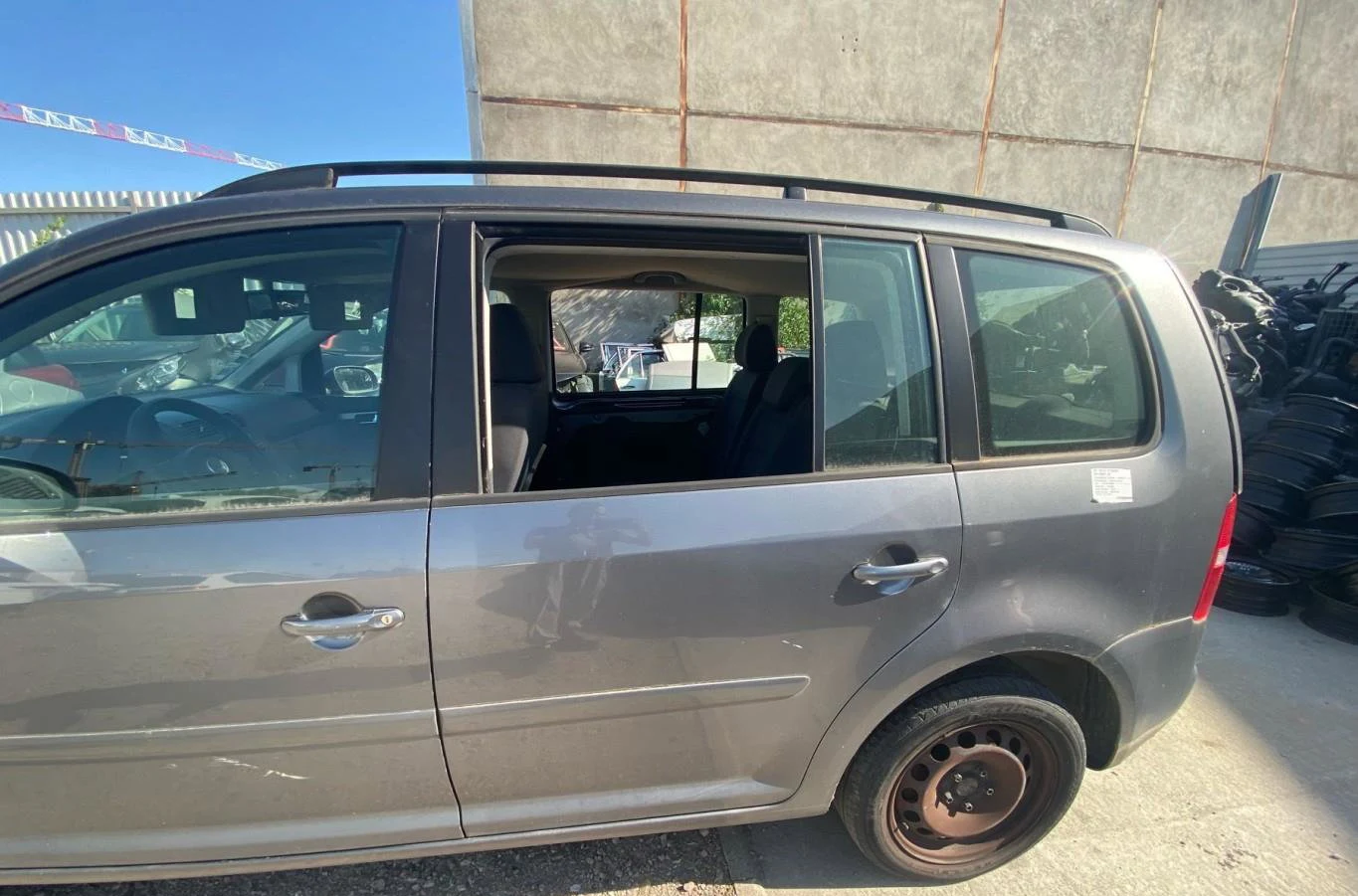Porte arrière gauche VOLKSWAGEN TOURAN 1 PHASE 1 occasion