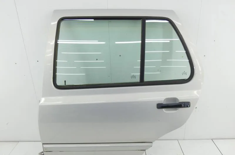 Porte arrière gauche VOLKSWAGEN VENTO occasion