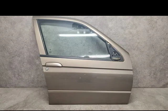 Porte avant droite Alfa romeo 146 (930_) 1.4 i.e. 16v t.s. (930.b3a) (1996-2001) occasion