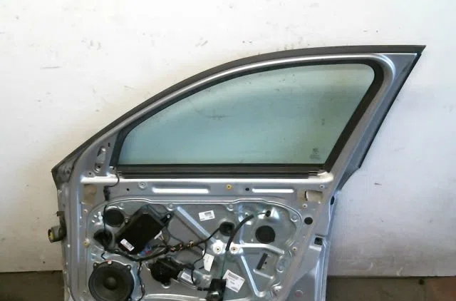 Porte avant droite Alfa romeo 159 Sportwagon (939_) 2.4 jtdm (939bxd1b, 939bxd12) (2006-2011) occasion