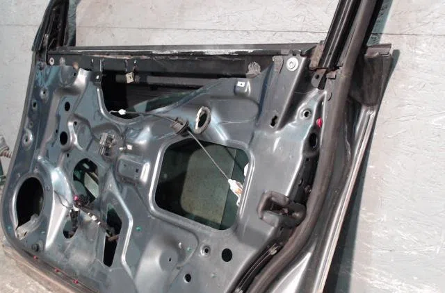 Porte avant droite AUDI A4 2  A4 2 PHASE 2 occasion