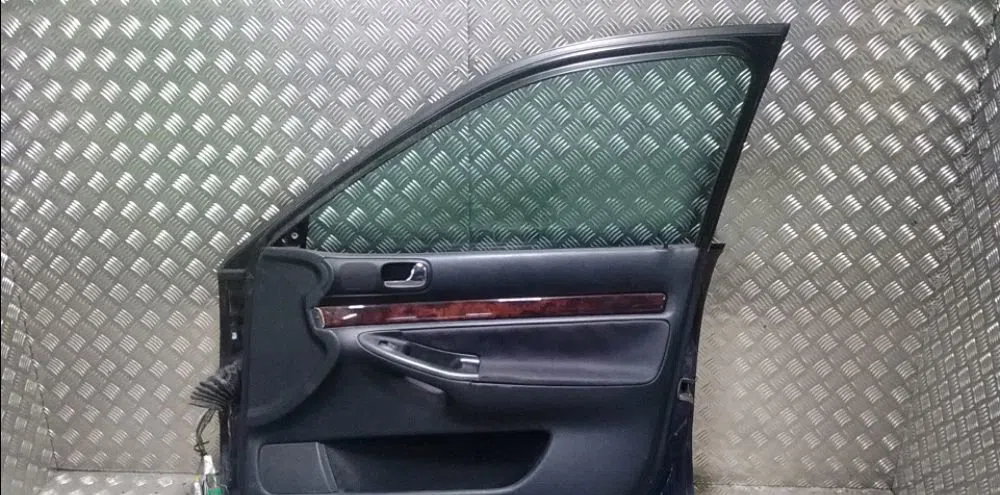 Porte avant droite Audi A4 B5 (8D2) 1.6 (1994-2000) occasion