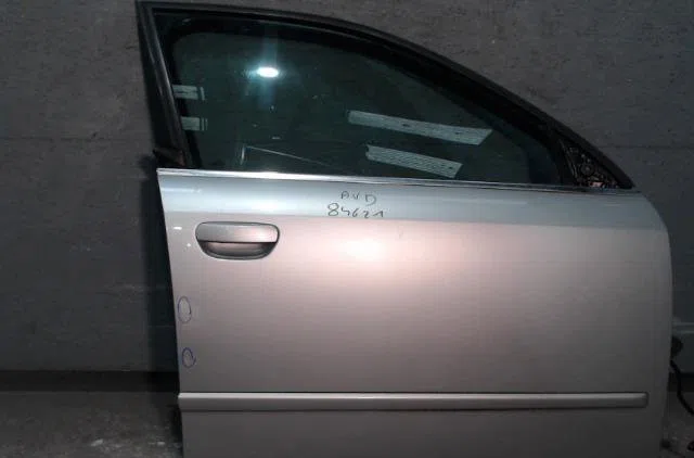 Porte avant droite Audi A4 B6 Avant (8E5) 2.5 tdi (2002-2004) occasion