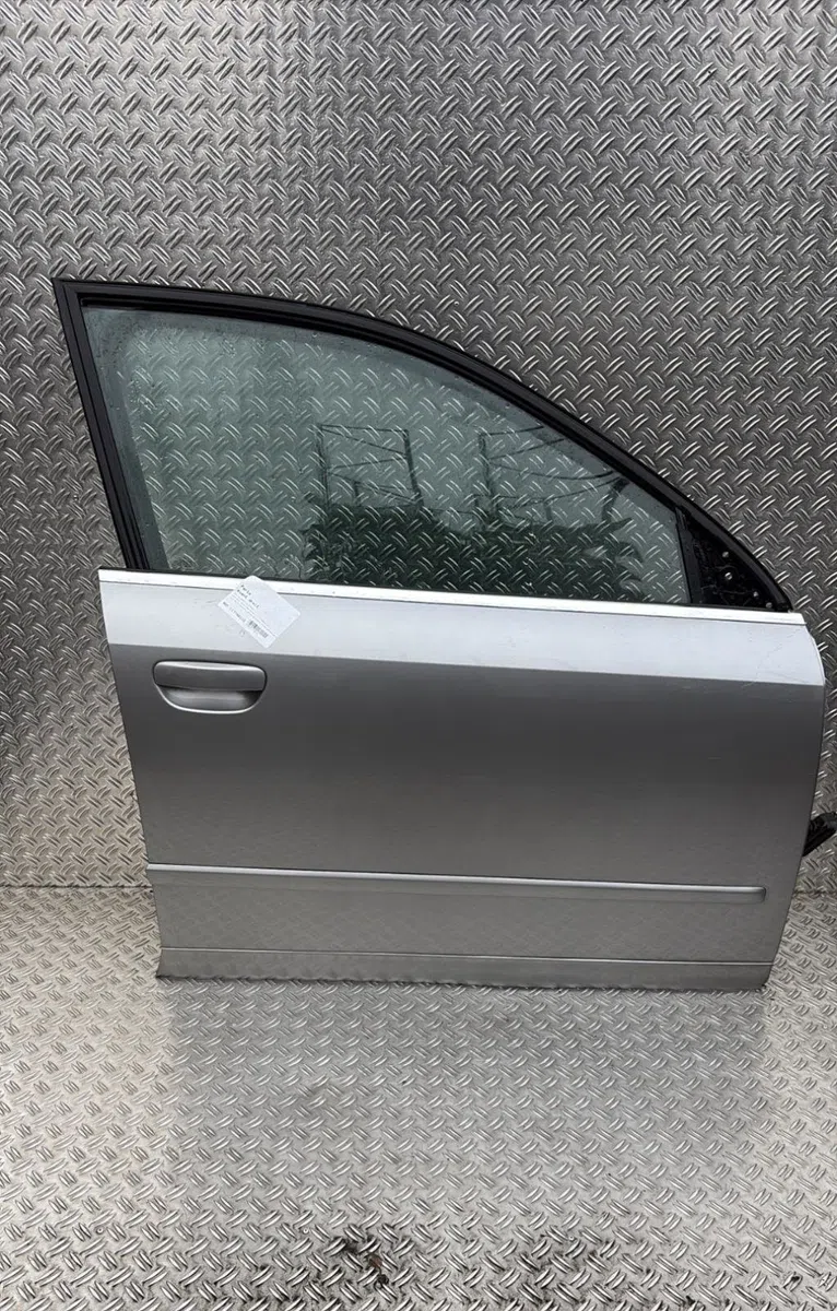 Porte avant droite Audi A4 B7 (8EC) 1.8 t (2004-2008) occasion