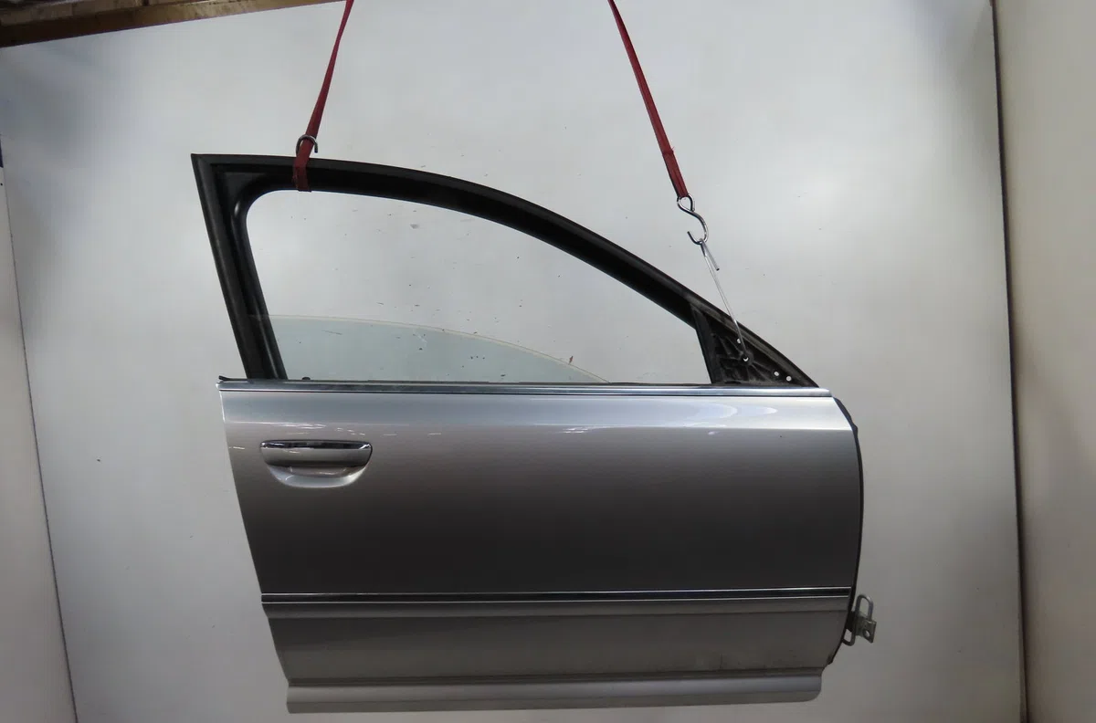 Porte avant droite AUDI S8 2010 occasion