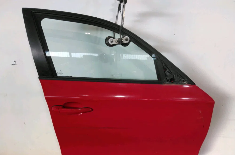 Porte avant droite Bmw 1 (E87) 120 i (2004-2007) occasion