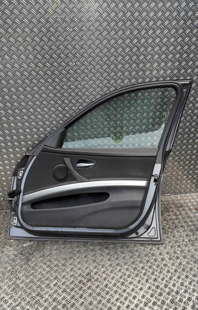Porte avant droite Bmw 3 (E90) 318 d (2007-2011) occasion