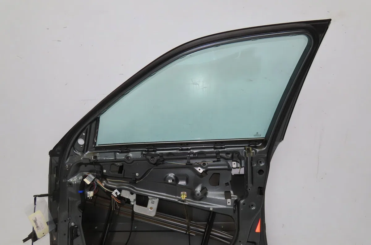 Porte avant droite Bmw 5 (E39) 520 i (1996-2003) occasion