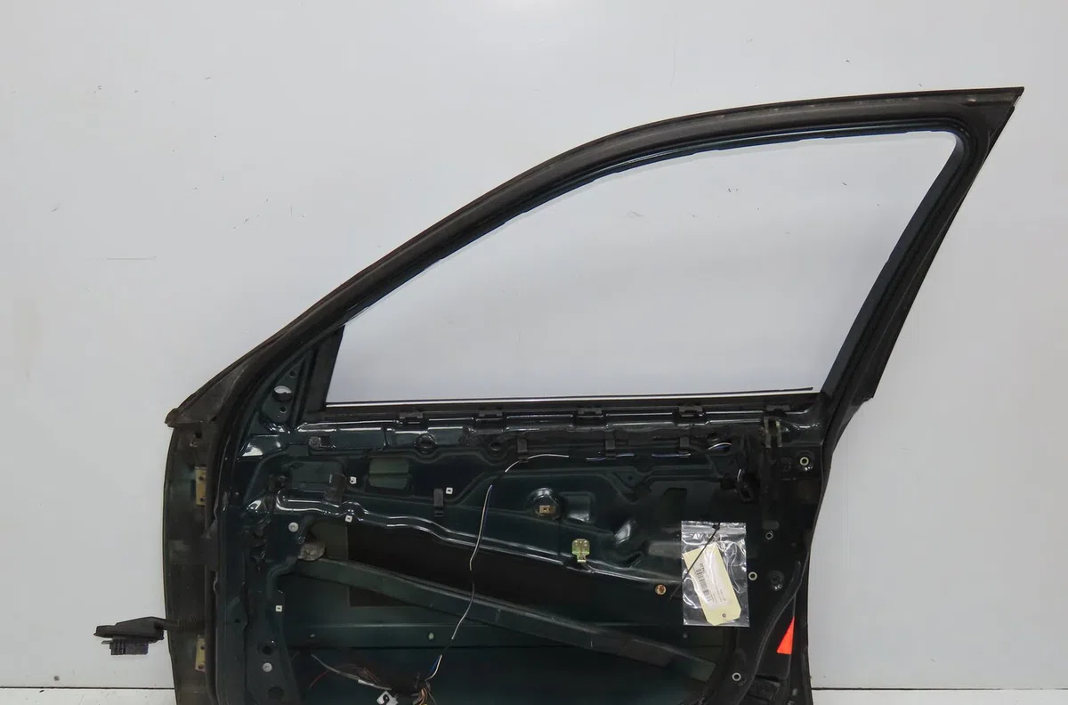 Porte avant droite Bmw 5 (E39) 528 i (1995-2000) occasion
