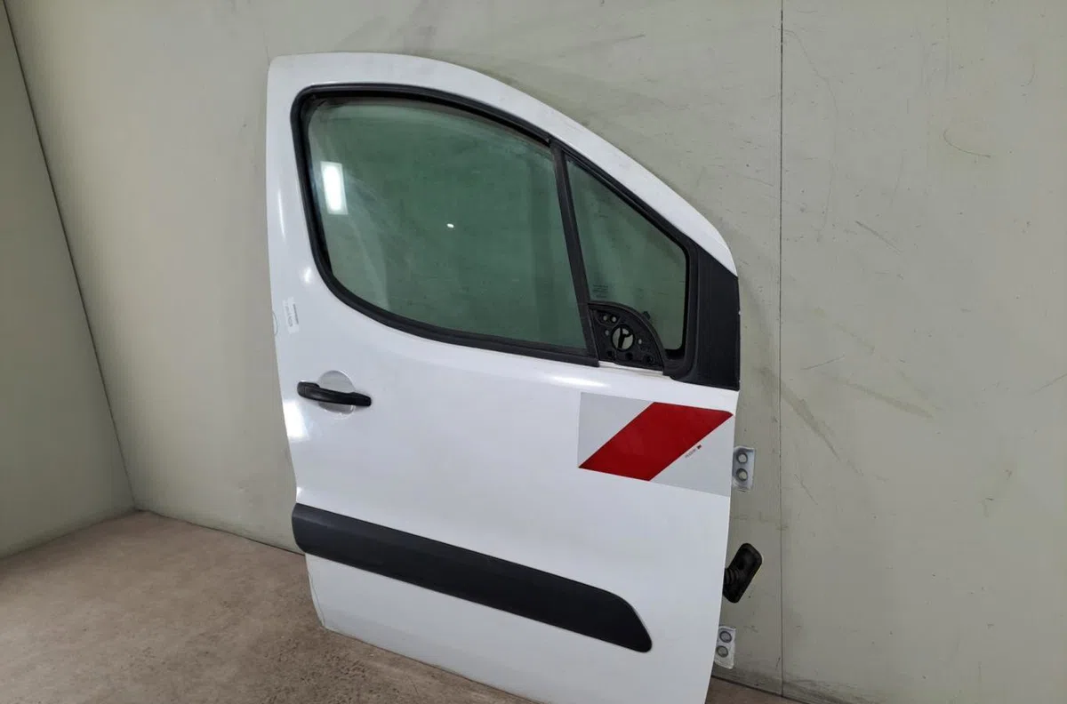 Porte avant droite Citroen BERLINGO Camionnette-Monospace (B9) 1.6 hdi 90 (2010-2017) occasion