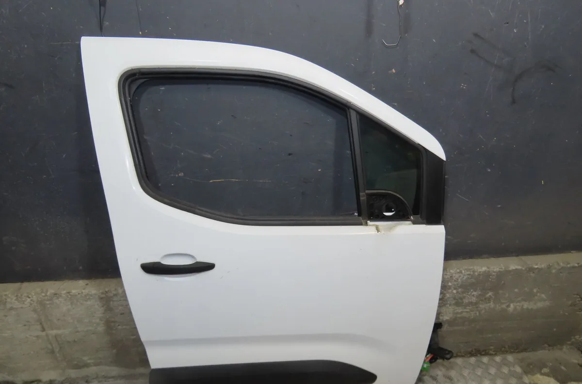 Porte avant droite Citroen BERLINGO Camionnette-Monospace (K9) 1.5 bluehdi 100 (2018) occasion