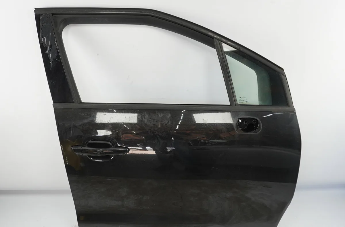 Porte avant droite Citroen C3 AIRCROSS II (2R_, 2C_) 1.2 puretech 110 (2rhnzb, 2rhnzw, 2rhnpx, 2rhnpj) (2017) occasion