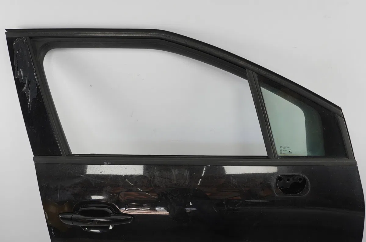 Porte avant droite Citroen C3 AIRCROSS II (2R_, 2C_) 1.2 puretech 110 (2rhnzb, 2rhnzw, 2rhnpx, 2rhnpj) (2017) occasion