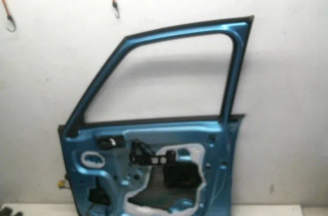 Porte avant droite Citroën C4 PICASSO I Monospace (UD_) 2.0 hdi 138 (2006-2013) 5 portes occasion