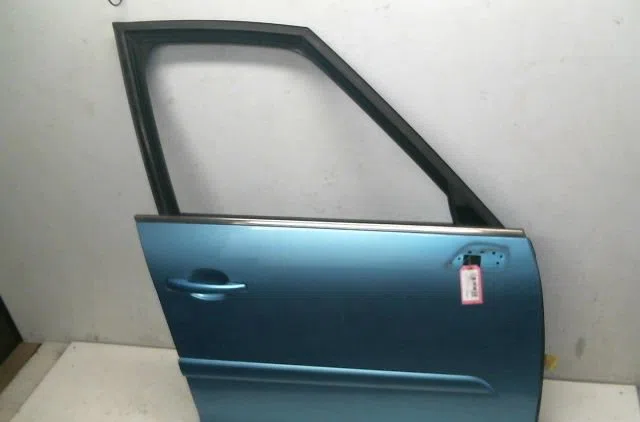Porte avant droite Citroën C4 PICASSO I Monospace (UD_) 2.0 hdi 138 (2006-2013) 5 portes occasion