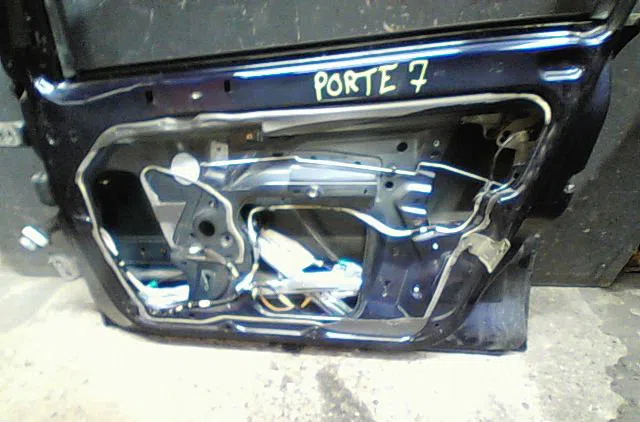 Porte avant droite Citroën C5 I (DC_) 2.0 16v hpi (dcrlzb) (2001-2004) occasion