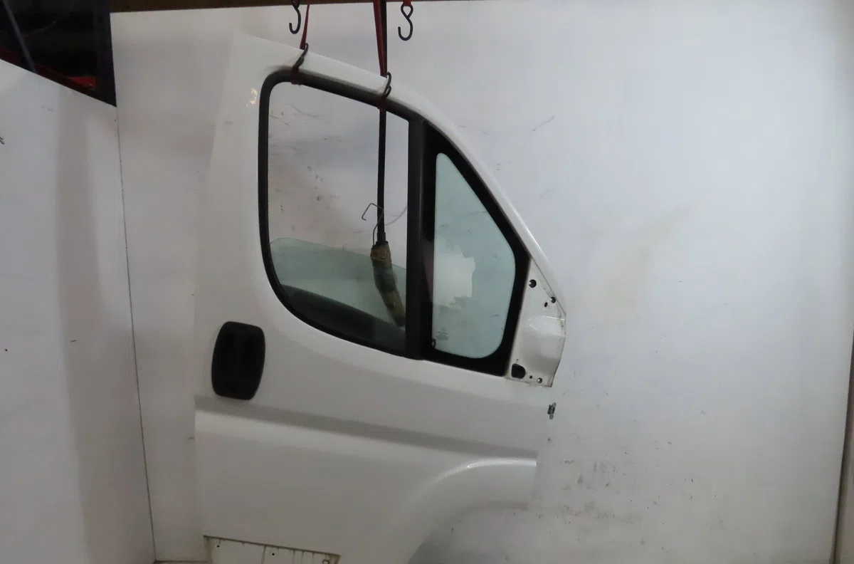 Porte avant droite Citroën JUMPER Camionnette 2.2 hdi 120 (2006) occasion